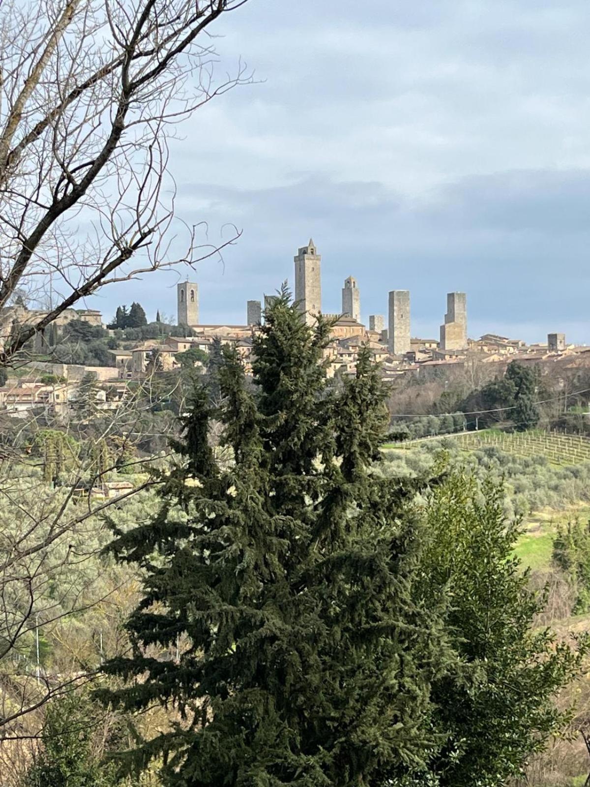 Apartamento La Casina Di Cinzia San Gimignano Exterior foto